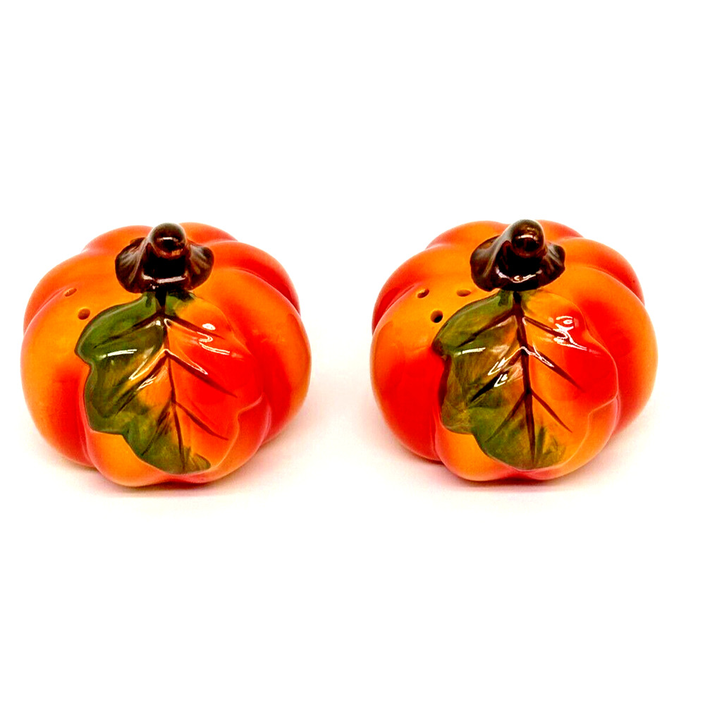 Pumpkin Ceramic Salt and Pepper Shakers Fall Thanksgiving Tabletop Decor Holiday